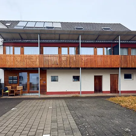 Seeglueck Seediamant - Moderne Maisonette-wohnung Mit Balkon Und Parkplatz In Seenaehe In Konstanz-dingels-dorf Apartment *
