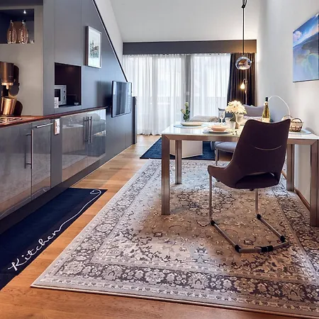 Seeglueck Seediamant - Moderne Maisonette-wohnung Mit Balkon Und Parkplatz In Seenaehe In Konstanz-dingels-dorf Apartment Konstanz