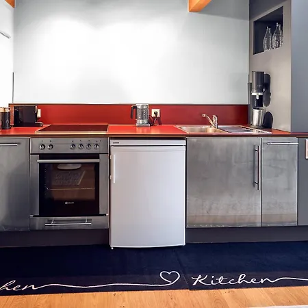 Seeglueck Seediamant - Moderne Maisonette-wohnung Mit Balkon Und Parkplatz In Seenaehe In Konstanz-dingels-dorf 康斯坦茨