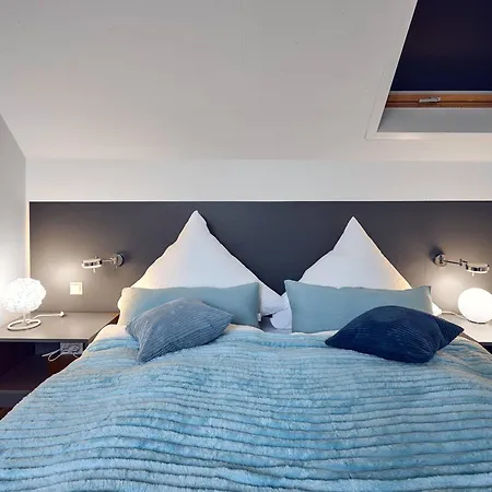 Seeglueck Seediamant - Moderne Maisonette-wohnung Mit Balkon Und Parkplatz In Seenähe In Konstanz-dingels-dorf